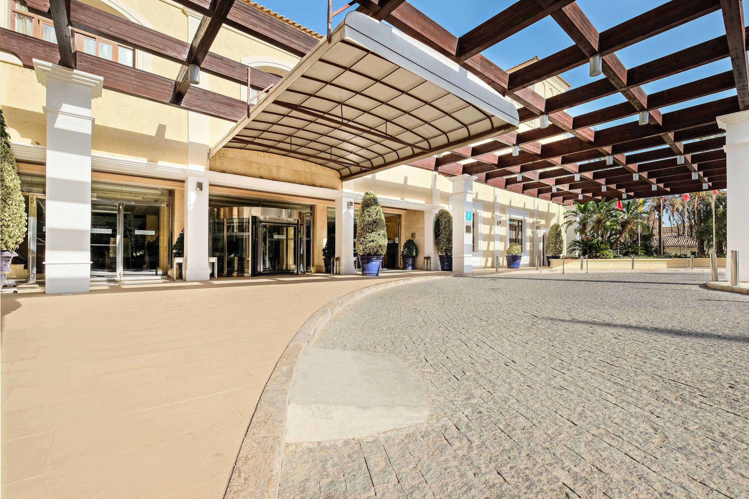 Hotel Envia Almeria Spa & Golf Aguadulce  Eksteriør billede The entrance of the hotel
