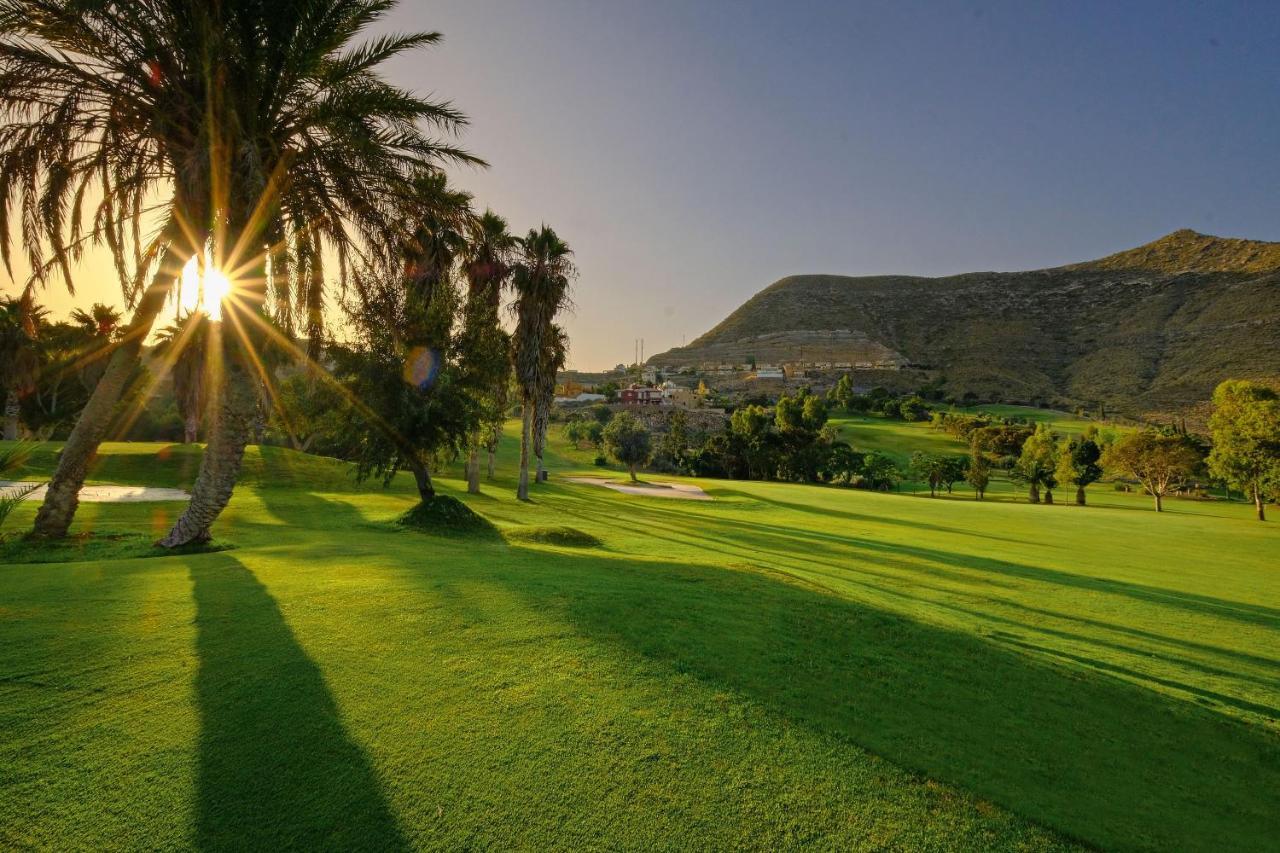 Hotel Envia Almeria Spa & Golf Aguadulce  Eksteriør billede Golf course at the resort